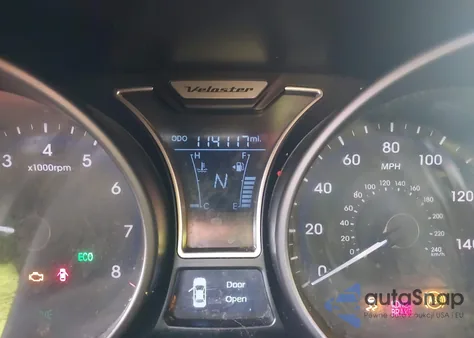 2013 Hyundai Veloster Turbo W/Black z USA, uszkodzony, nr VIN KMHTC6AE4DU169787